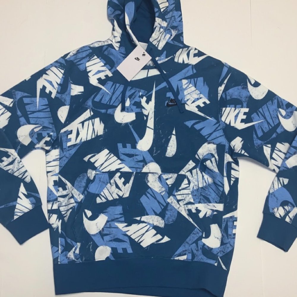 Men Nike Hoodie New With Tags